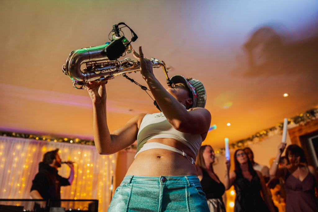 Ellie_Sax_Wedding (19)