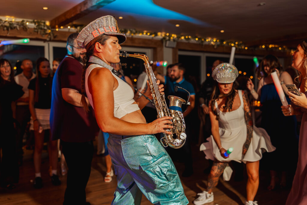 Ellie_Sax_Wedding (22)