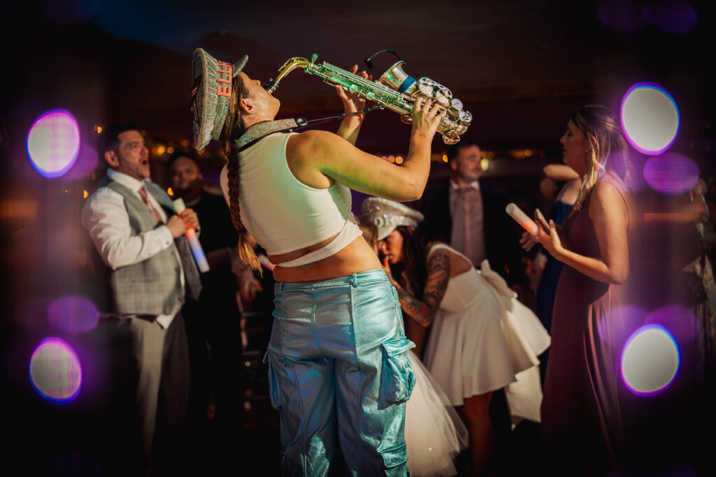 Ellie_Sax_Wedding (27)