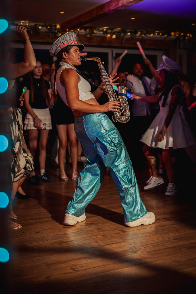 Ellie_Sax_Wedding (29)