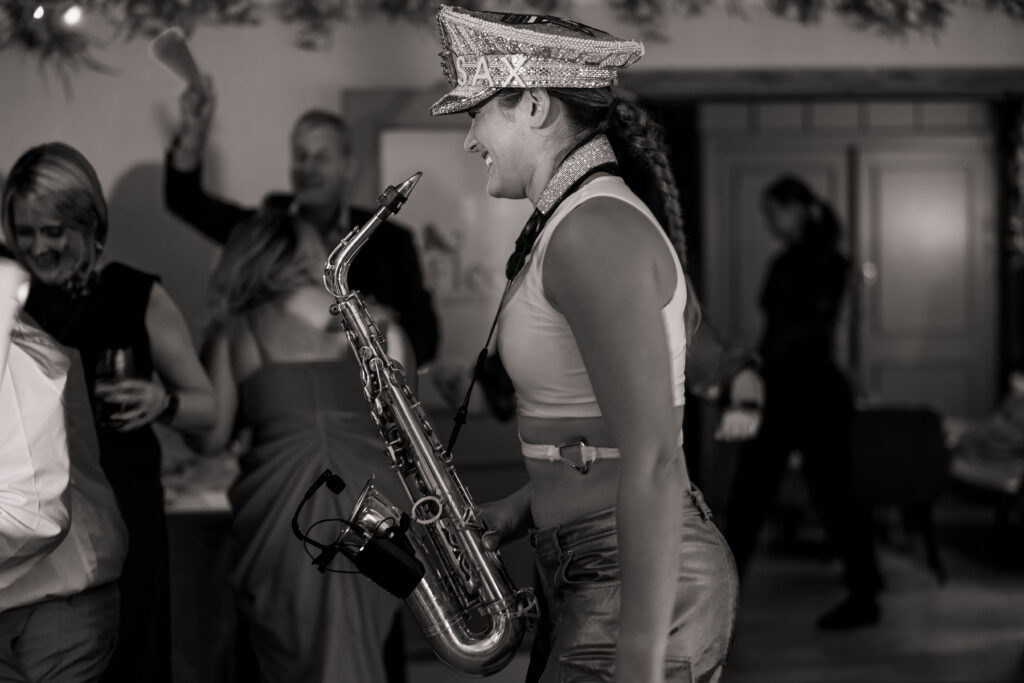 Ellie_Sax_Wedding (38)