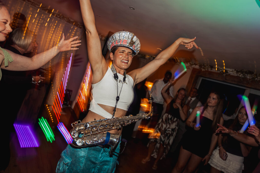 Ellie_Sax_Wedding (49)