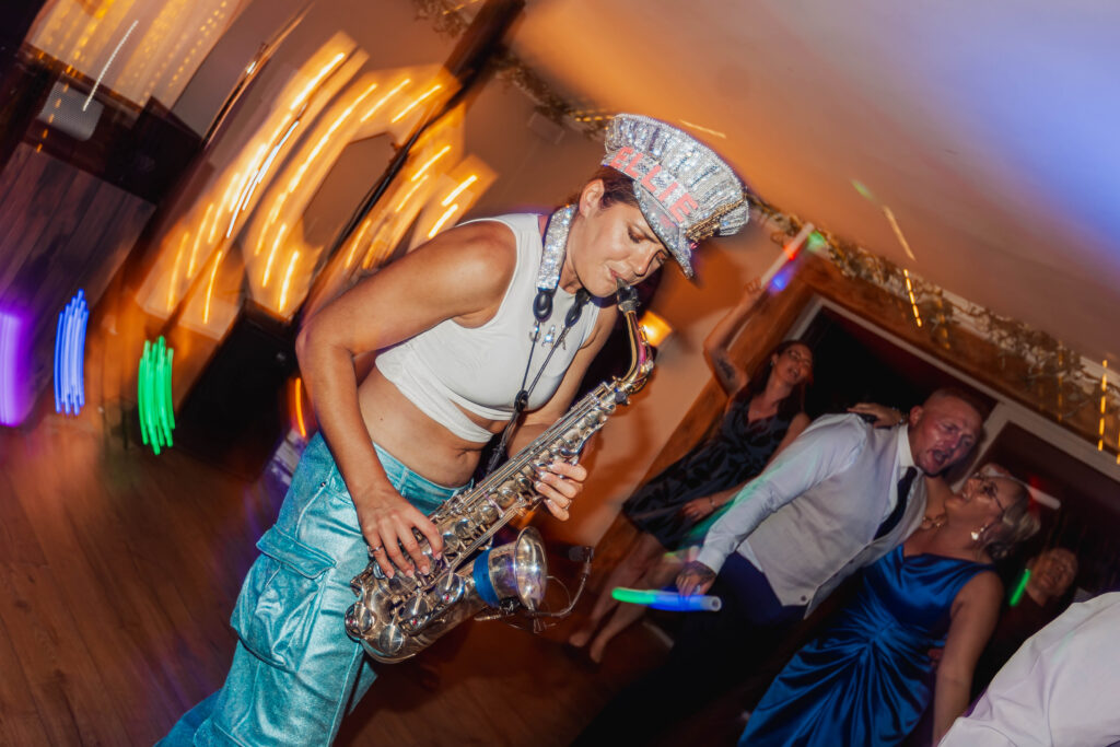 Ellie_Sax_Wedding (50)