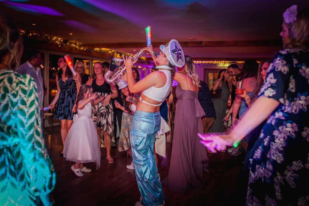 Ellie_Sax_Wedding (52)