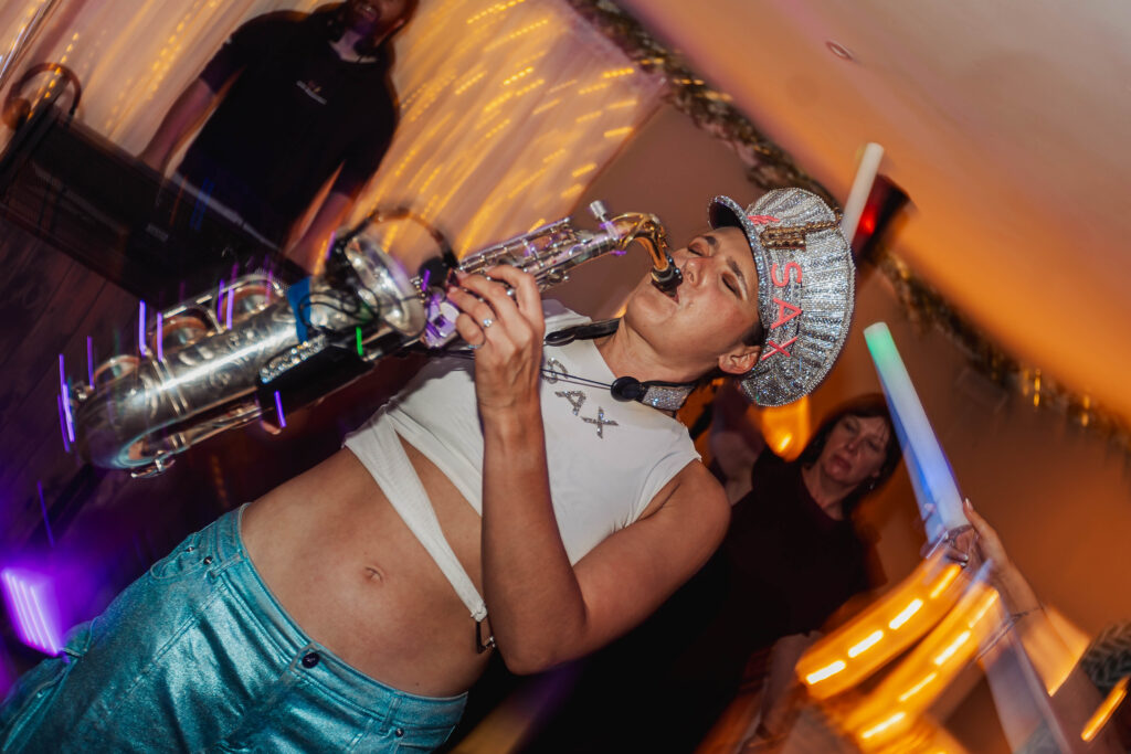 Ellie_Sax_Wedding (53)