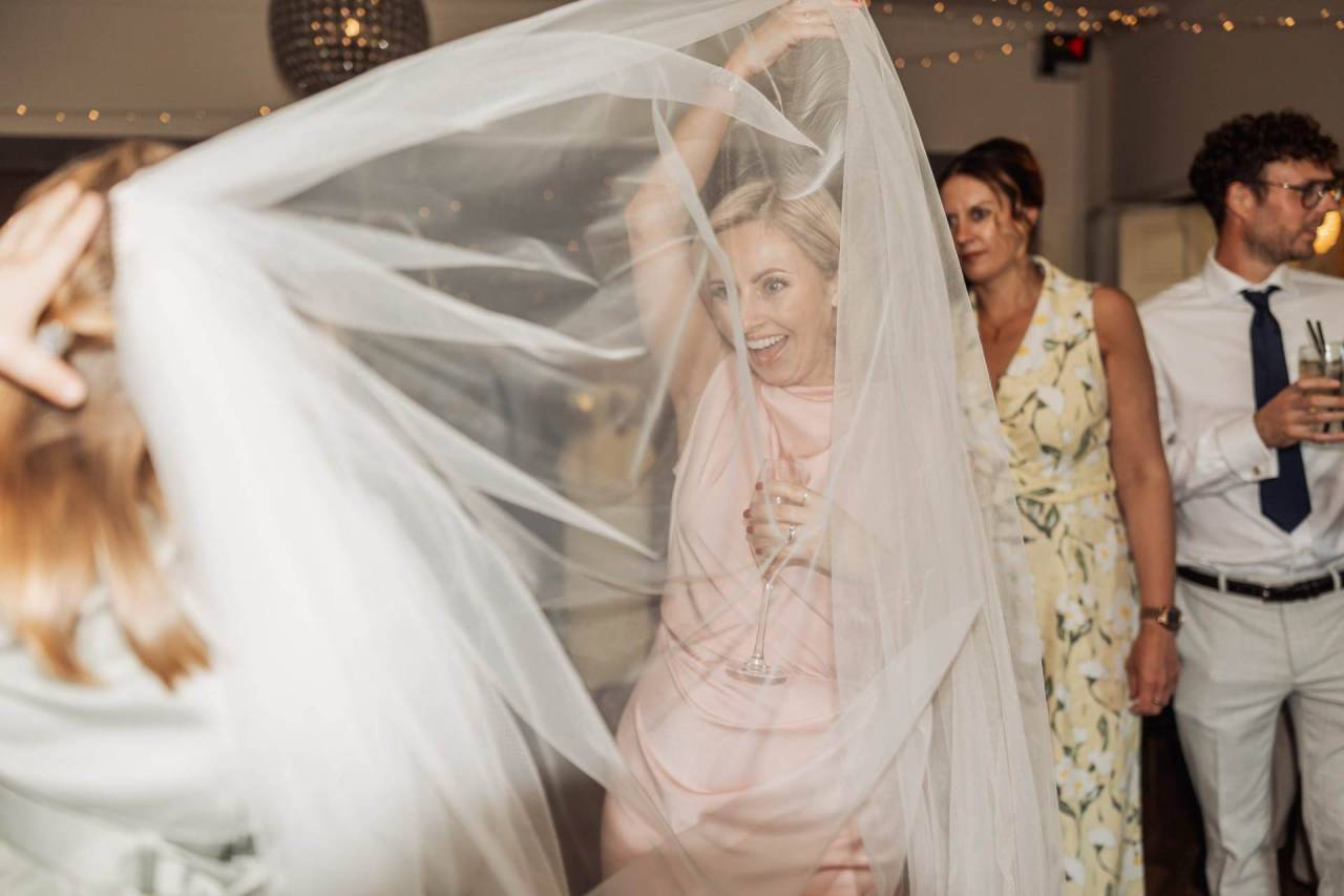Chloe and Dan on their wedding day — Yorkshire wedding photography by Fabio Photography